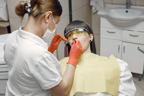 Woman Dental Chair Girl Examined Dentist Beauty Treats Her Teeth — Stock Fotó