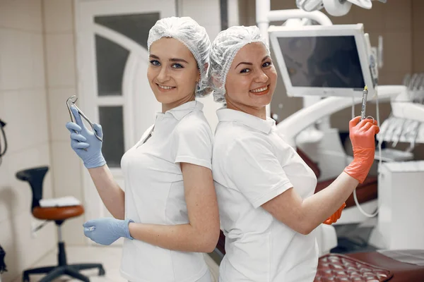 Doctors Special Uniform Dentists Instruments Girls Look Camera — Stockfoto