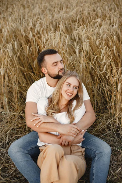 Cute Couple Field Lady White Blouse Guy White Shirt — стоковое фото