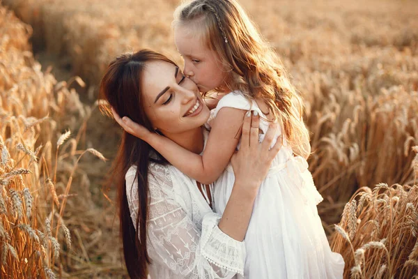 Family Summer Field Sensual Photo Cute Little Girl Woman White — Stockfoto