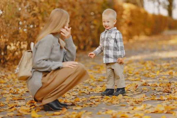 Family Autumn Park Mother Brown Sweater Cute Little Boy Shirt — Stock Photo, Image