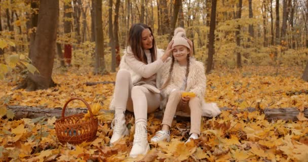 Mom Her Daughter Spending Weekend Picnic Autumn Forest Together Mother — Stock video