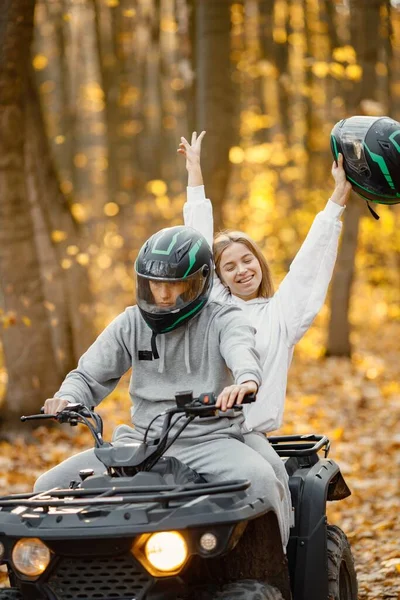 Young Caucasian Man Woman Riding Atv Quad Bike Autumn Forest — Φωτογραφία Αρχείου