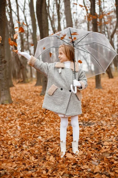 Little Girl Fashion Clothes Standing Autumn Forest Girl Posing Photo — Zdjęcie stockowe