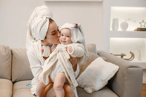 Young Mother Little Baby Girl Wearing Dressing Gowns Hair Wrapped — Stock Photo, Image