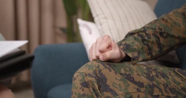 Psychologická Duševní Podpora Vojenského Vojáka Psychologem Koncepce Kontroly Duševního Zdraví — Stock video