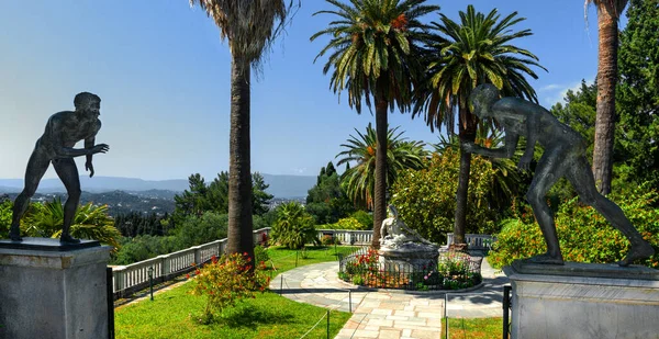 İmparatoriçe Elisabeth 'in korfu adasındaki Achilleion Sarayı.