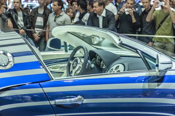 Lüks içinde gidebileceğiniz eski araba modelleri.