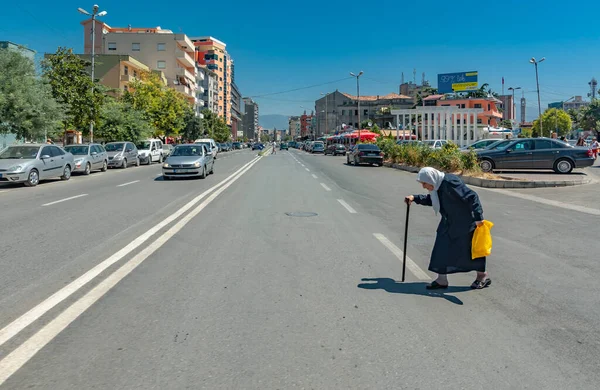 Yolun uygunsuz geçişi kaza ve sakatlıkla sonuçlanabilir.