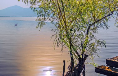 Ohri Gölü 'nün eşi benzeri görülmemiş güzelliği.
