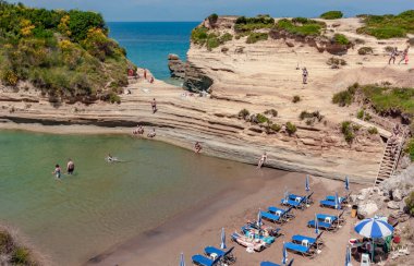 Kanal d 'amour, Yunanistan' daki Korfu turizm rotasının en ilginç noktasıdır. 