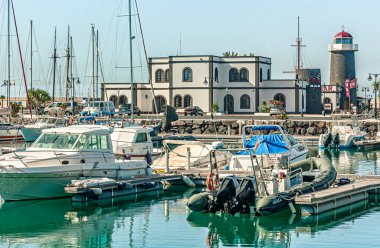 Lanzarote marinası tutuklandı.