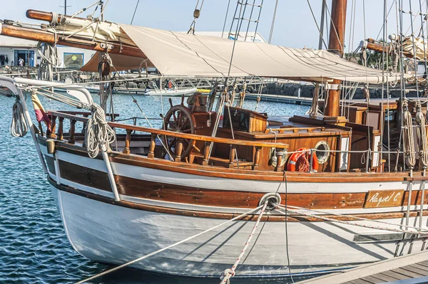 Lanzarote 'deki marina rubicon playa blanca' da gemiler ve yatlar. 