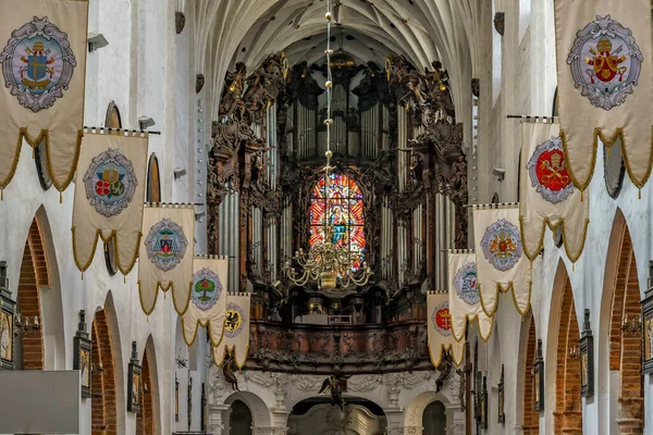 Olivia Katedrali, gdask 'ta dini ibadetin ana yeridir.