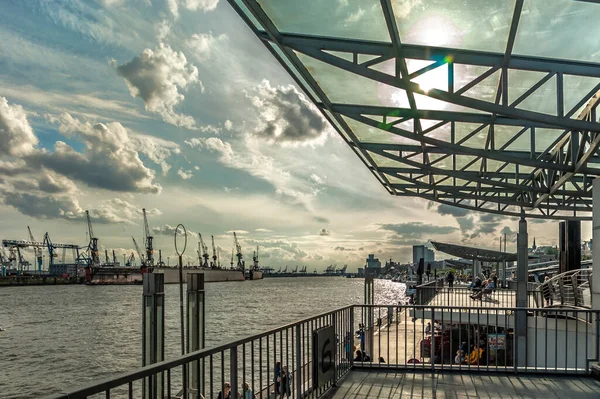 Distance You Can See Cranes Hamburg Seaport — Fotografia de Stock