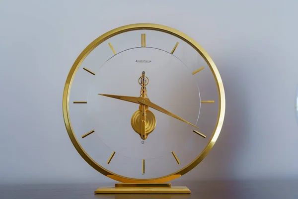 Clock Symbol Fast Passing Time — стоковое фото