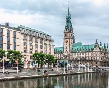 photographic snapshot of the street in hamburg