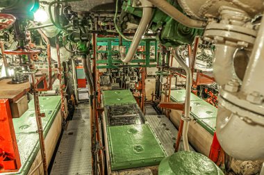 diesel engine maneuvering point on a submarine at 434 