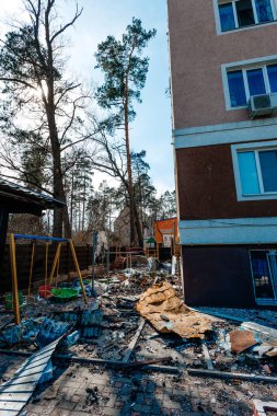 Irpin 'deki Rus işgalciler tarafından bombalandı.