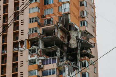 the rocket of the Russian invaders arrived in a multi-storey building in Kyiv on Lobanovsky