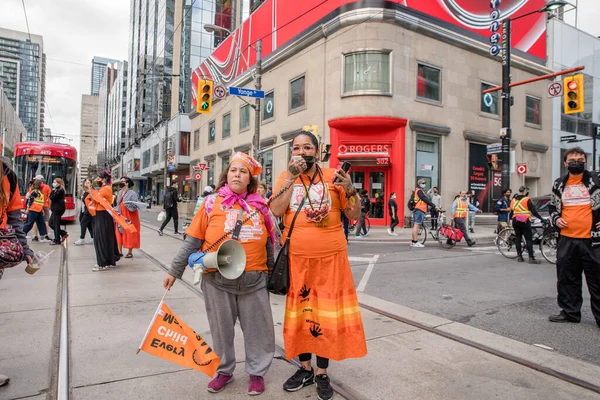 Nsanlar Toronto Ontario Daki Dundas Meydanı Nda Düzenlenen Turuncu Gömlek — Stok fotoğraf