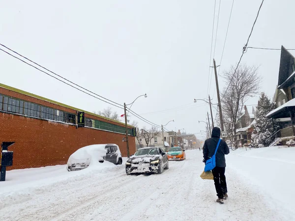 Toronto Canada Gennaio 2022 Persone Che Camminano Strade Toronto Dopo — Foto Stock