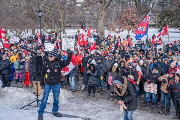 Feb 2022 Toronto Vax Protest Queens Park Trucker Convoy Protesters — Stock Photo, Image