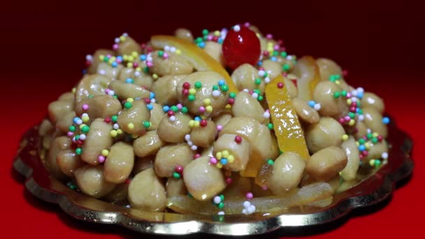 Struffoli Typical Neapolitan Pastry Consisting Many Small Balls Dough Realized — стоковое видео