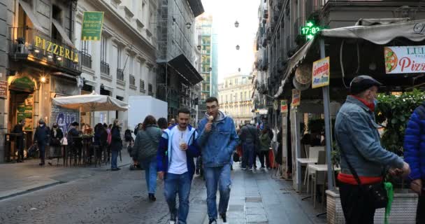 Nápoles Itália Março 2022 Toledo Centro Histórico Cidade Pessoas Caminham — Vídeo de Stock