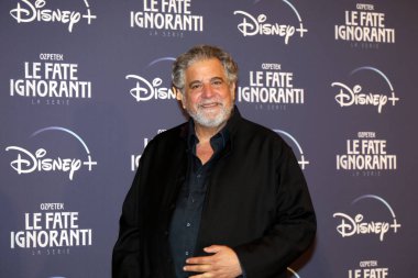 ROME, ITALY - 08 Nisan: Edoardo Siravo, 8 Nisan 2022 'de İtalya' nın başkenti Roma 'daki St. Regis Grandhotel' de yayınlanan 