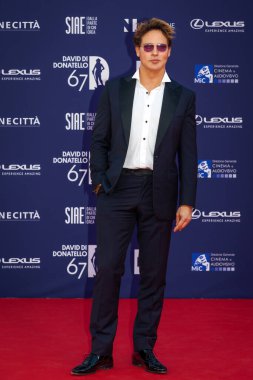 Roma, İtalya - 3 Mayıs 2022 Gabriel Garko, Roma 'da düzenlenen David di Donatello ödül törenine katıldı..