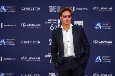 Roma, İtalya - 3 Mayıs 2022 Gabriel Garko, Roma 'da düzenlenen David di Donatello ödül törenine katıldı..