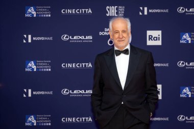 Roma, İtalya - 3 Mayıs 2022: Toni Servillo, Roma 'da düzenlenen David di Donatello ödül törenine katıldı..