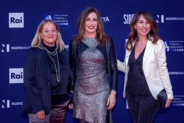 Roma, İtalya - 3 Mayıs 2022: Roma 'da düzenlenen David di Donatello ödül törenine konuklar katıldı.