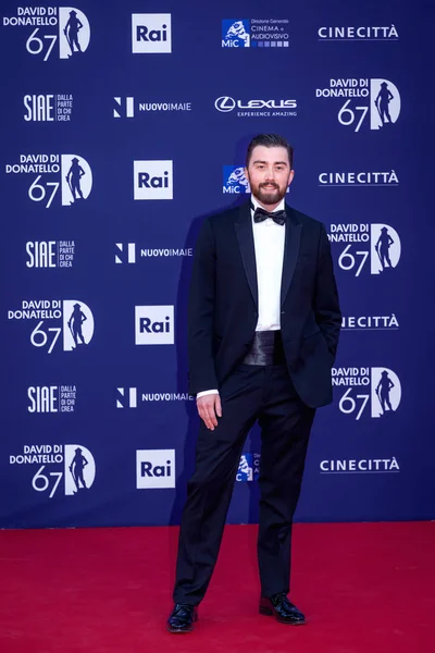 Roma, İtalya - 3 Mayıs 2022: Bir konuk Roma 'da David di Donatello 2022 ödül törenine katılıyor..