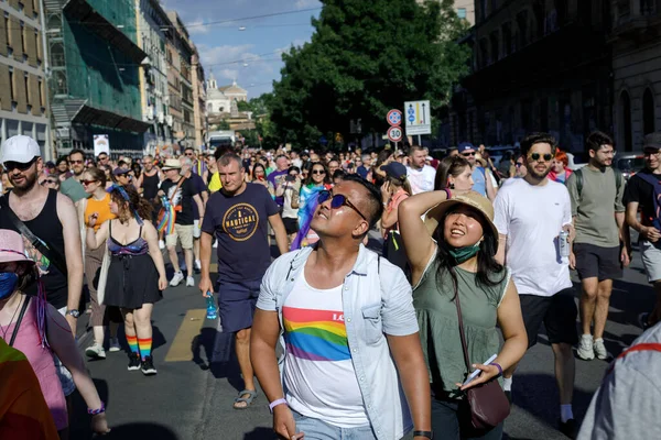 이탈리아 2022 Lgbtq 공동체의 자부심 로마의 거리에서 시위를 되돌아온다 수많은 — 스톡 사진