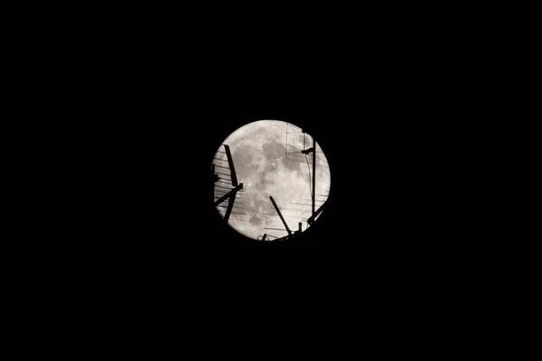 Full Moon Night Moon Passes Television Antenna Foreground —  Fotos de Stock