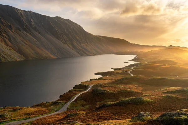 Letecký Pohled Jezero Wastwater Anglické Lake District Venkovskou Cestou Vedoucí — Stock fotografie