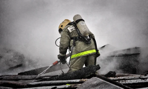 Bomberos Con Inscripción Espalda Ruso Protección Contra Incendios Apagar Fuego —  Fotos de Stock