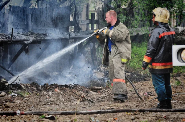 Барнаул Росія Травня 2019 Пожежники Написом Спині Російському Протипожежному Захисті — стокове фото