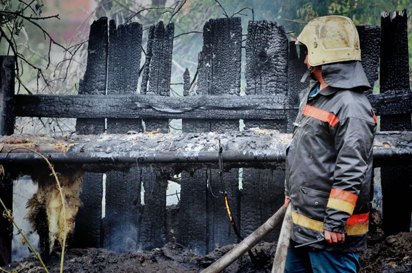 Bomberos Con Inscripción Espalda Ruso Protección Contra Incendios Apagar Fuego — Foto de Stock