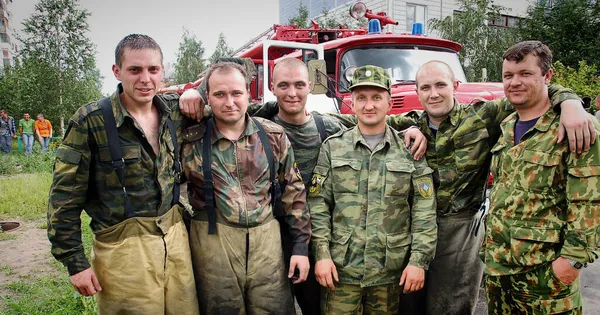 Barnaul Russland Mai 2019 Feuerwehrleute Mit Der Russischen Aufschrift Auf — Stockfoto