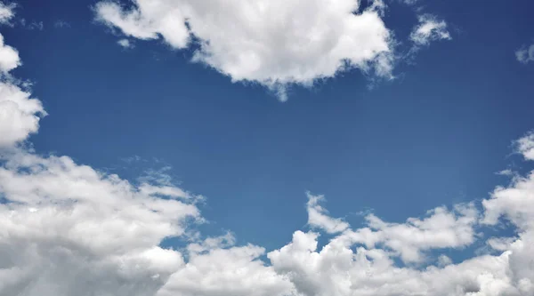 Panoramafoto Des Verschwommenen Himmels Blauer Himmel Hintergrund Mit Kumuluswolken — Stockfoto