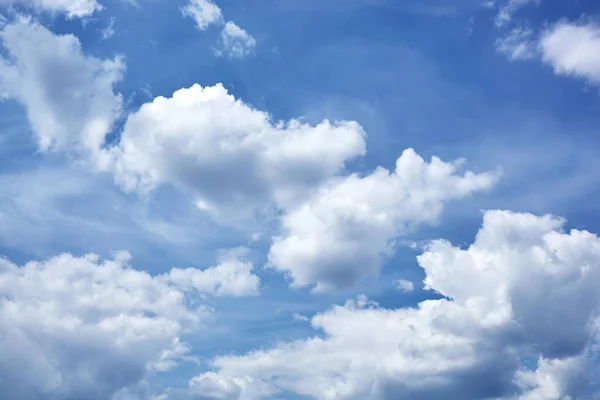 Abstraktes Bild Eines Verschwommenen Himmels Blauer Himmel Hintergrund Mit Kumuluswolken — Stockfoto