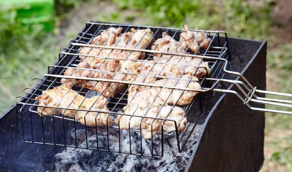 Tasty Chicken Wings Cooking Barbecue Grill Outdoors Roasted Chicken Meat — ストック写真
