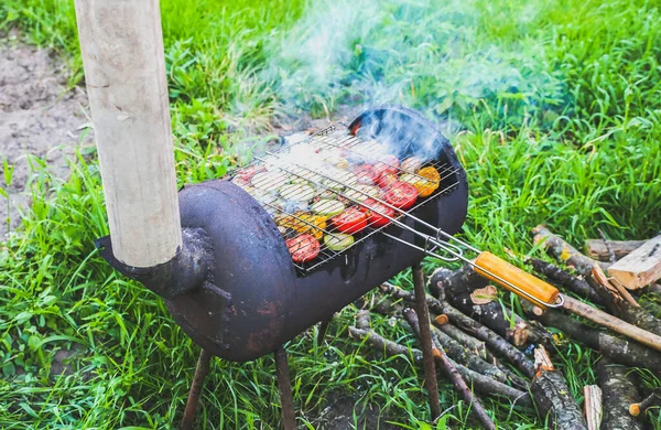Légumes Sur Gril Extérieur Barbecue Végétalien Feu Été Bon Moment — Photo