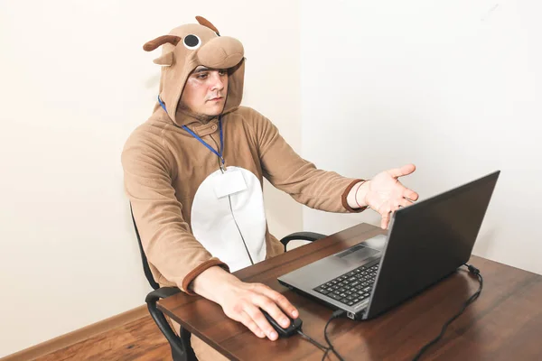 Employé Bureau Costume Cosplay Vache Gars Pyjama Animal Drôle Vêtements — Photo