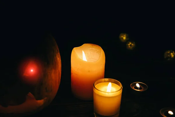 Halloween Pompoen Duisternis Lichten Lampen Kaarsen Mystieke Herfstvakantie Feestelijke Details — Stockfoto