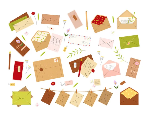 Vectorset Van Postenveloppen Diverse Enveloppen Brieven Briefkaarten Postzegels Tags Ambachtelijk — Stockvector