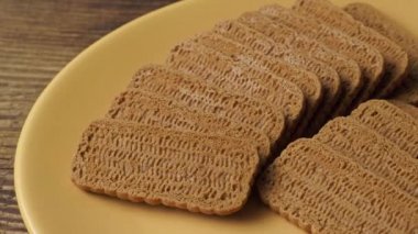 Sarı Tabakta Kurabiye